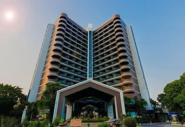 First Pacific Hotel And Convention