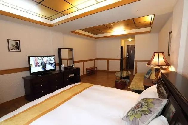 First Place B&B - Hualien Railway Station - Oda