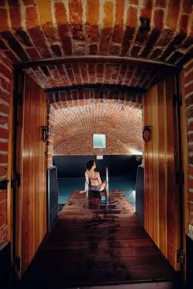 First Hotel Reisen - Havuz
