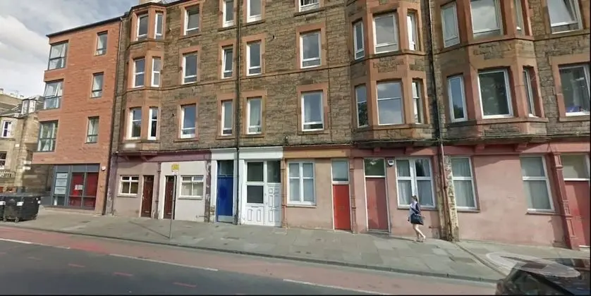 First - Slateford House Apartment