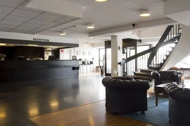 First Hotel Stadt Härnösand - Lobi