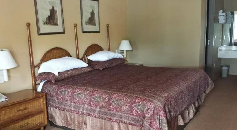 First Western Inn Caseyville