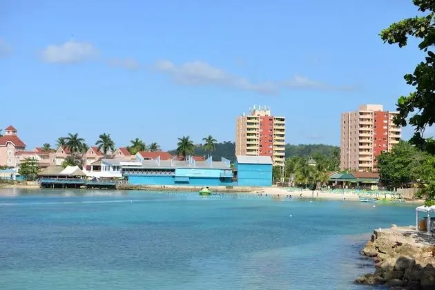 Fisherman's Point Apartments