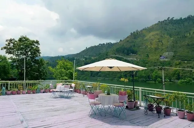 Fishermen's Lodge - A Lake Facing Hotel Near Nainital