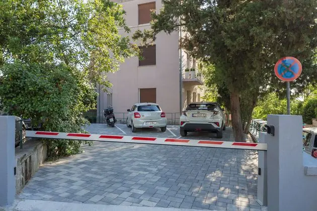 FIVE ELEMENTS LUXURY ROOMS