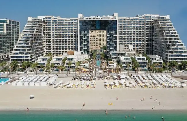 FIVE Jumeirah Village Dubai - Plaj