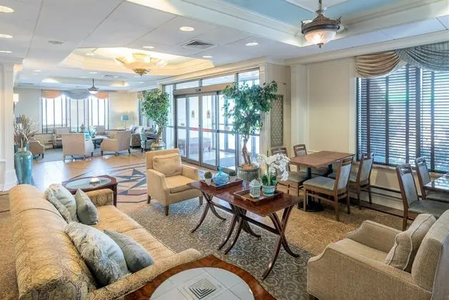 Five Towns Inn - JFK Airport - Lobi
