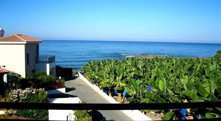 Five Waves Holiday Villas