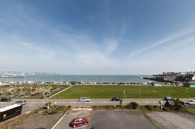 Five Way Apartments - Dış Mekan