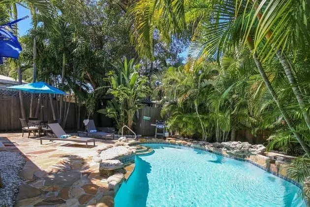 Flagler's Oasis by Avantstay Private Pool in Key West Month Long Stays Only