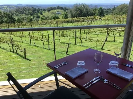 Flame Hill Vineyard - Yerinde Yemek