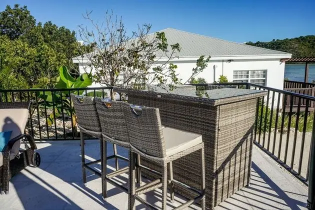 Flamingo Lake Villas | Turks and Caicos Islands - Yerinde Yemek