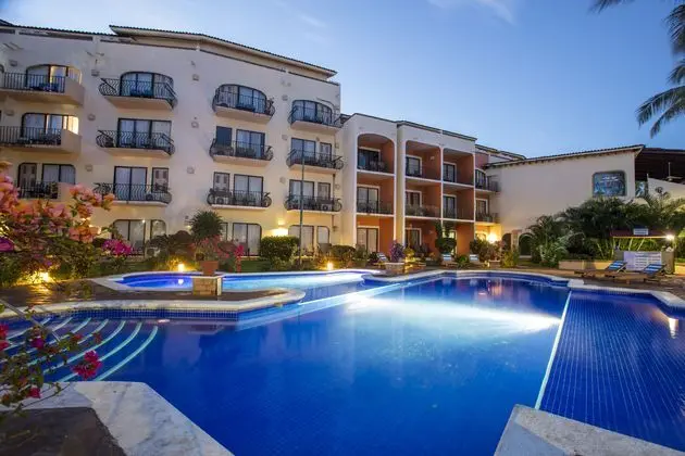 Flamingo Vallarta Hotel & Marina - Havuz