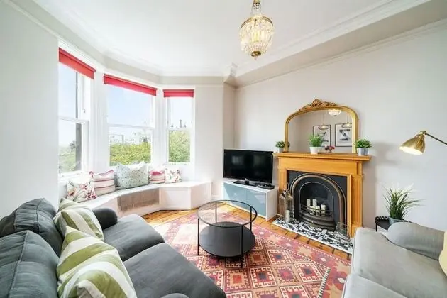 Flat 103 in the Heritage Quarter Dunfermline - Oda