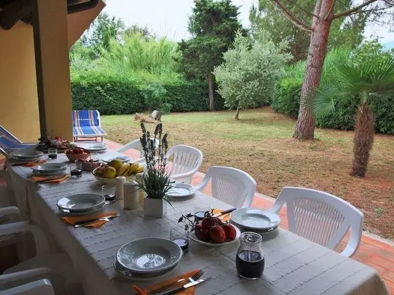 Flat in Villa With air Conditioning and Private Terrace