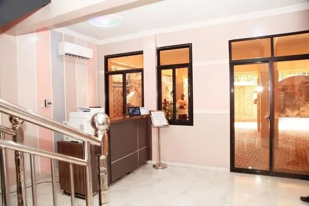 Flat Hotel Kandolo Gombe - Lobi
