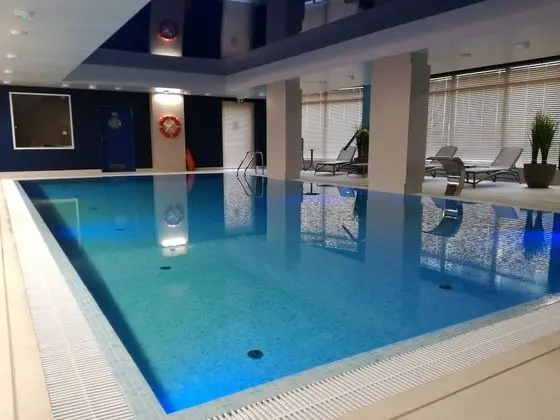 Flatbook City Center SPA Chmielna 73 - Havuz