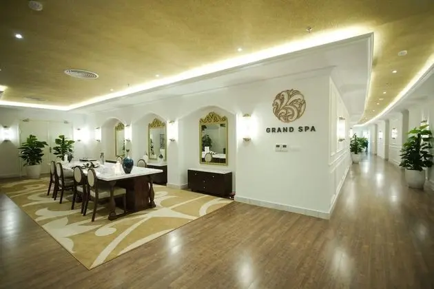 FLC Halong Bay Golf Club & Luxury Resort - Spa