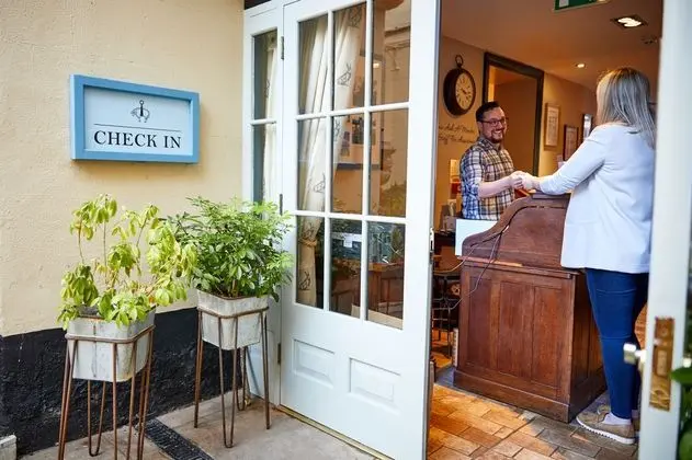 The Fleece at Cirencester - Lobi