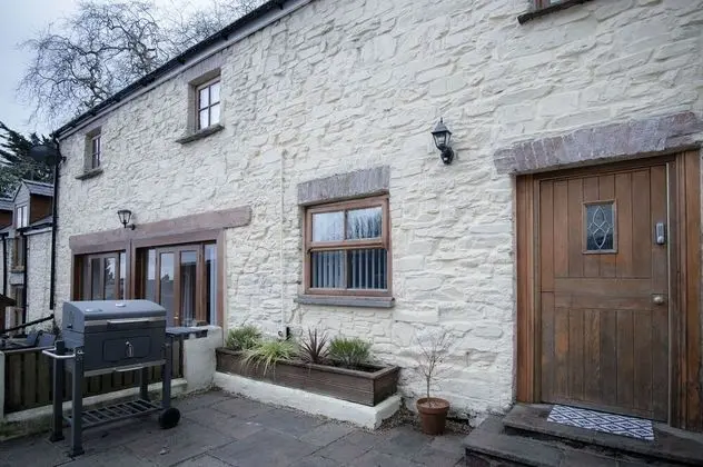 Fletcher Coach House - 3 Bedroom Cottage - Pendine