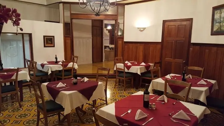 Hotel Fleur De Lys - Yerinde Yemek