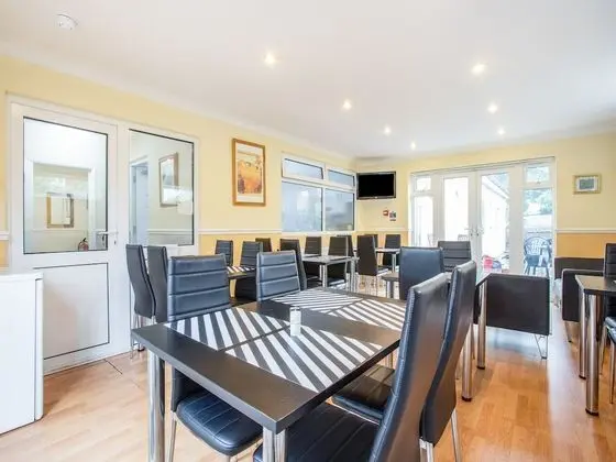 Flexistay Ambers Gatwick Aparthotel - Yerinde Yemek