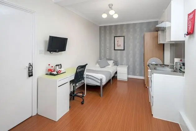 Flexistay Tulsi Aparthotel - Oda