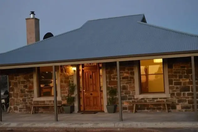 Flinders Bush Retreats