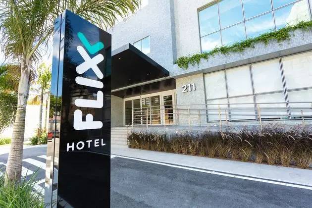 Flix Hotel