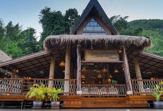 The FloatHouse River Kwai - Lobi