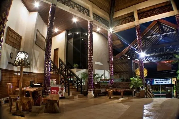Hotel The Flora Kuta Bali - Lobi