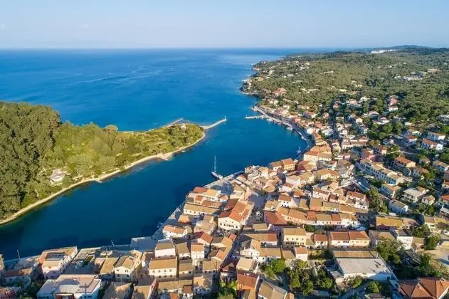 Flora Maisonettes 2 Walk to Beach A C Wifi Car Not Required
