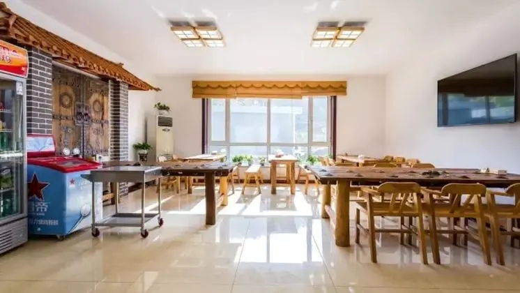 Floral Hotel He Ping He Yuan Jixian - Yerinde Yemek