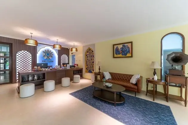 Floral Hotel Sheik Istana Chiangmai - Lobi