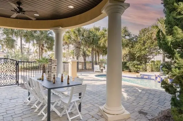 Florence by Avantstay Gorgeous Villa Steps From Beach w/ Pool & Hot Tub - İç Mekan