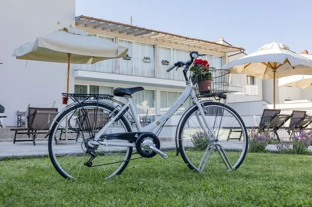 The Florence Hills Resort & Wellness - Dış Mekan