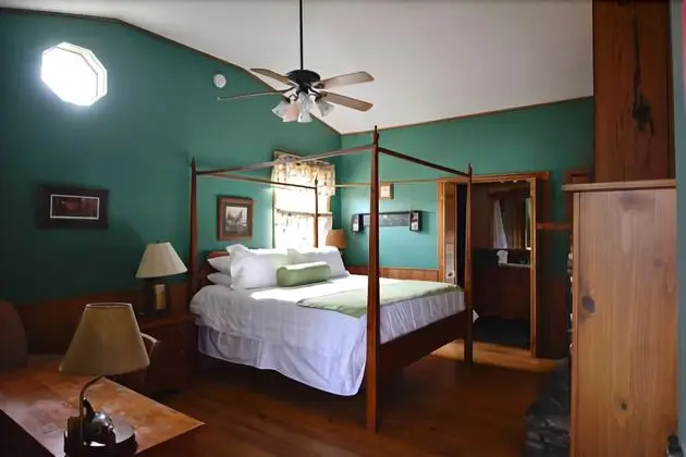 Florida House Inn