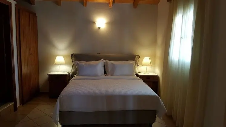 The Flower of Monemvasia - Oda