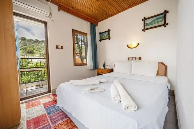 Flower Pension Hotel - Oda