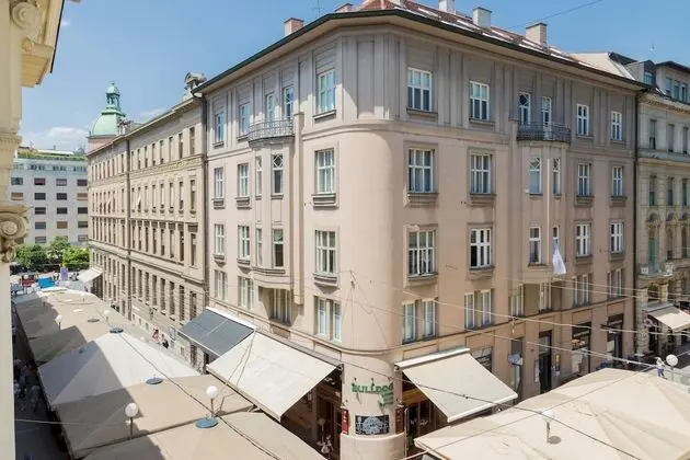 Flower Square Studio - Heart of the City Center - Dış Mekan