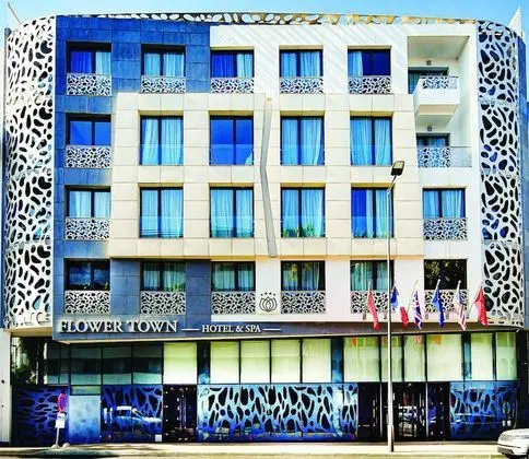 Flower Town Hôtel & Spa