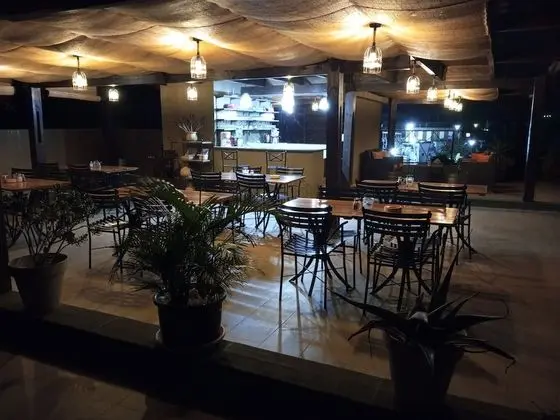 Fly Inn Madagascar Hotel