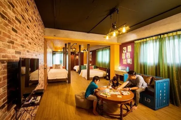 Fly Inn Yilan