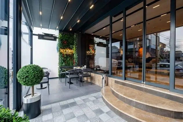 Fly Point Airport Hotels - Genel