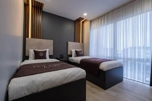 Fly Point Airport Hotels - Oda