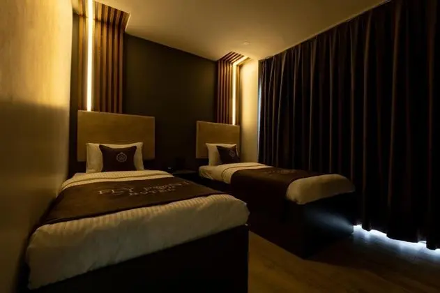 Fly Point Airport Hotels - Oda