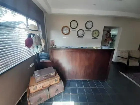 Flying Falcon Guesthouse - Lobi
