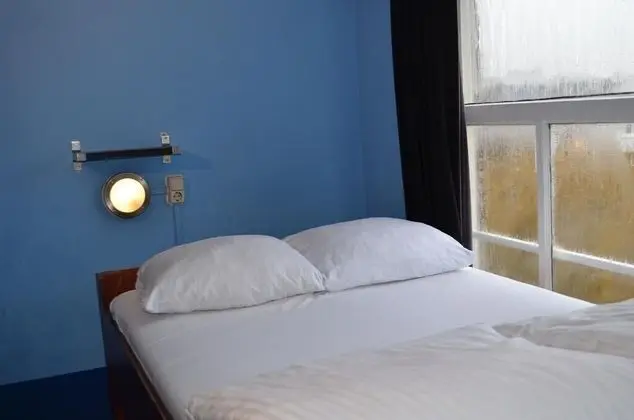 The Flying Pig Uptown Hostel - Genel