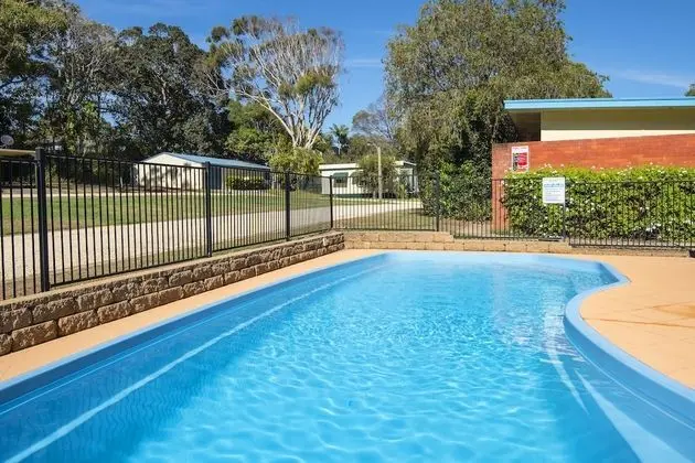 Flynns Beach Caravan Park - Havuz