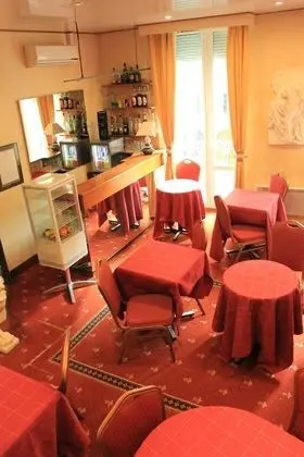 Hotel Foch - Lobi